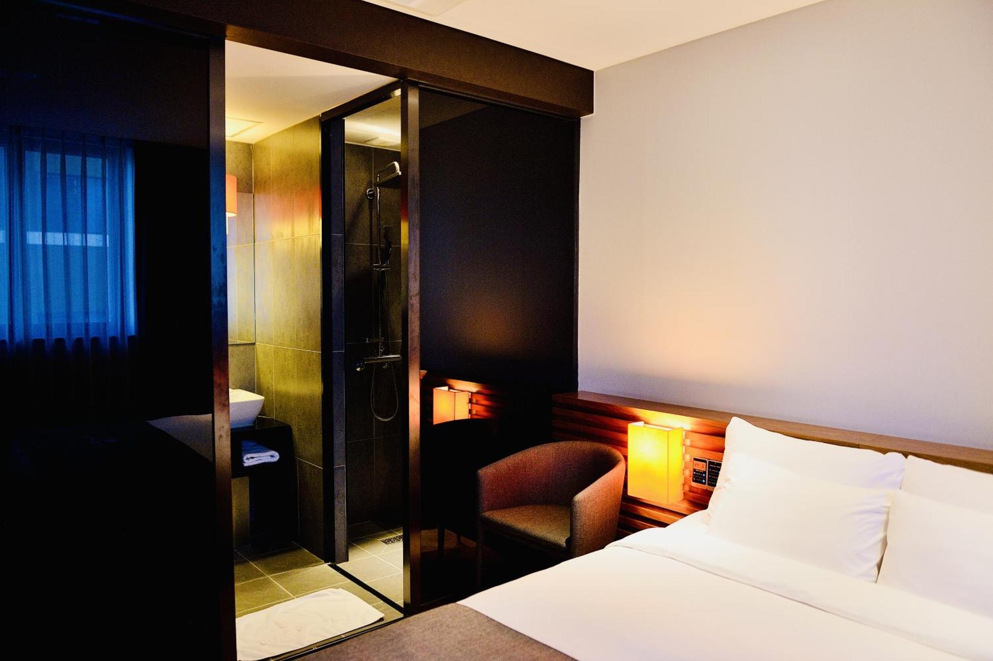 Golden Business Hotel Jinju Exterior photo