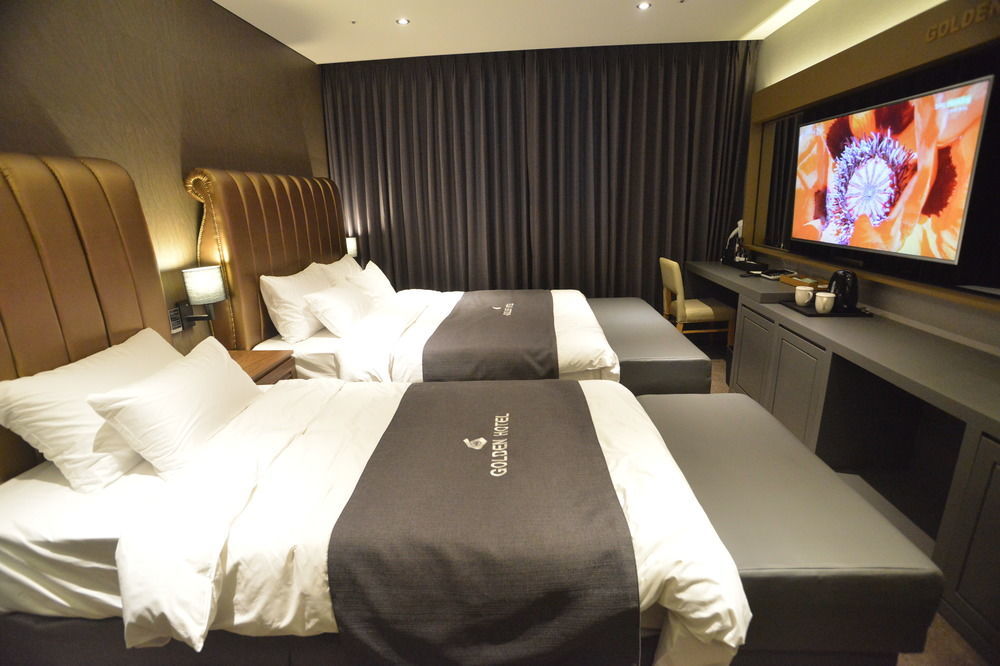 Golden Business Hotel Jinju Exterior photo